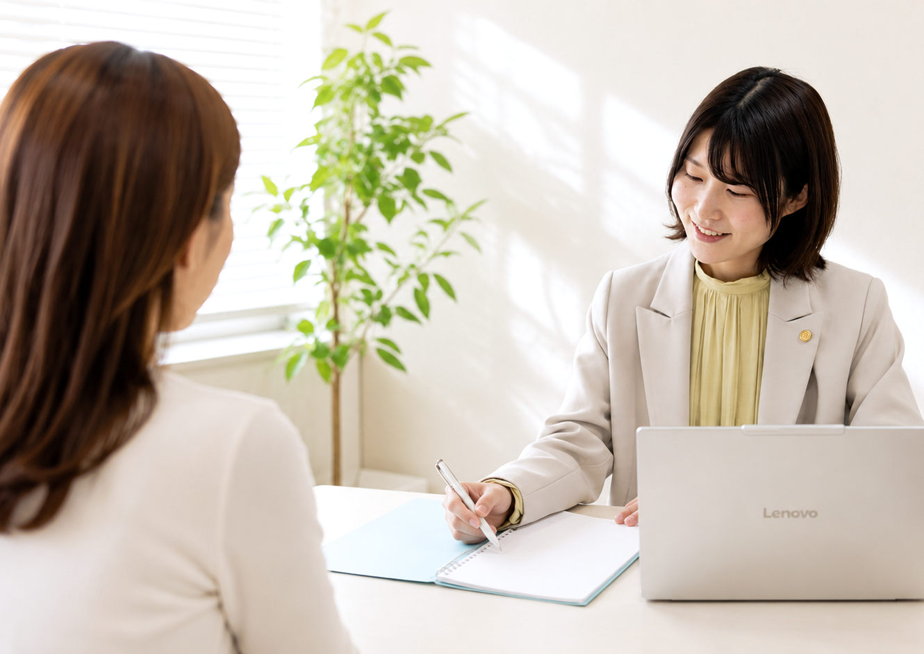 事業の書類や手続きを継続的に支援する行政書士伴走サポートのイメージ