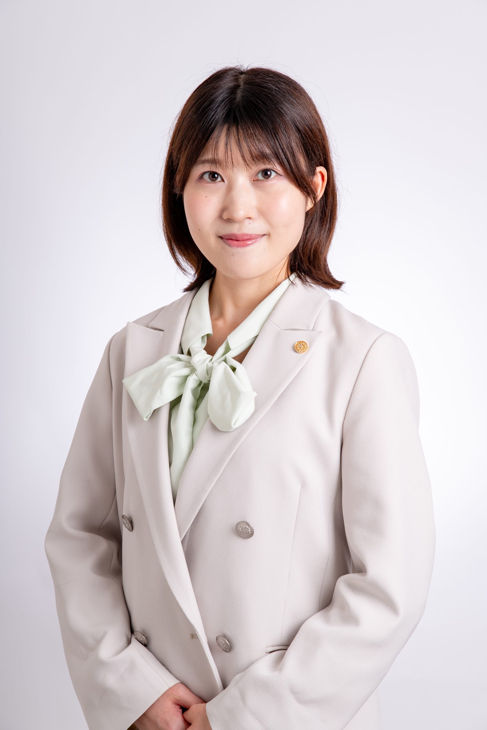 かなぱす行政書士事務所 行政書士 林佳奈