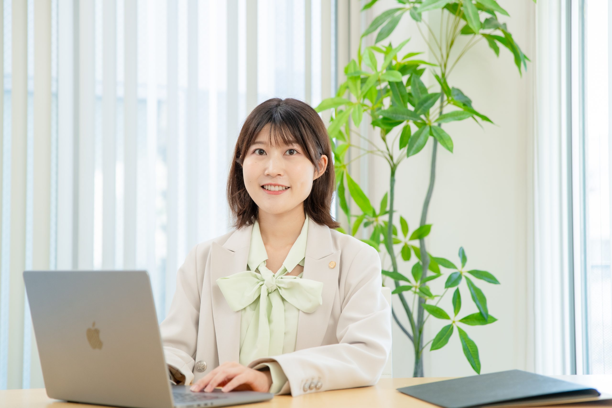行政書士 林佳奈
